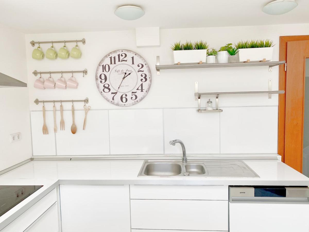 Loft With Rooftop And Free Parking In Garage Budapest Exteriör bild