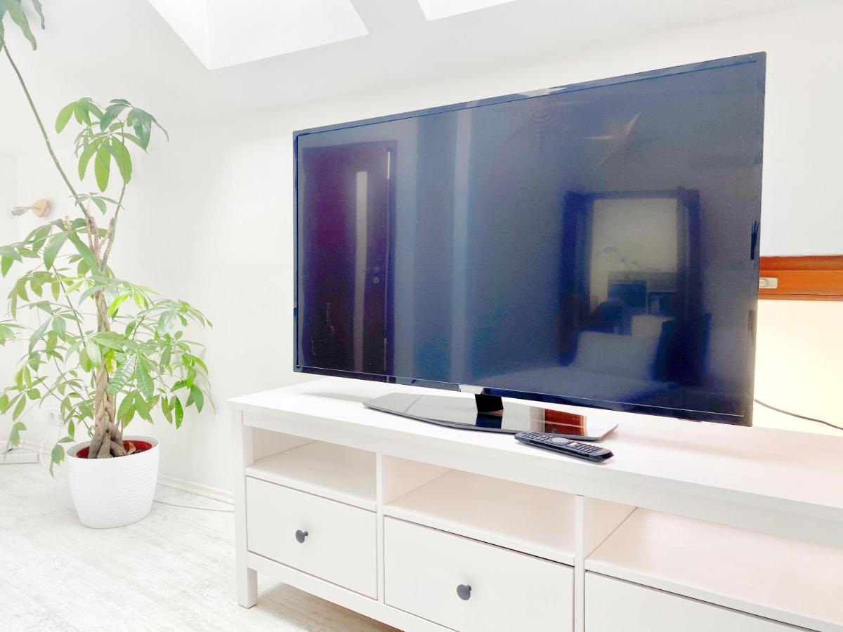 Loft With Rooftop And Free Parking In Garage Budapest Exteriör bild