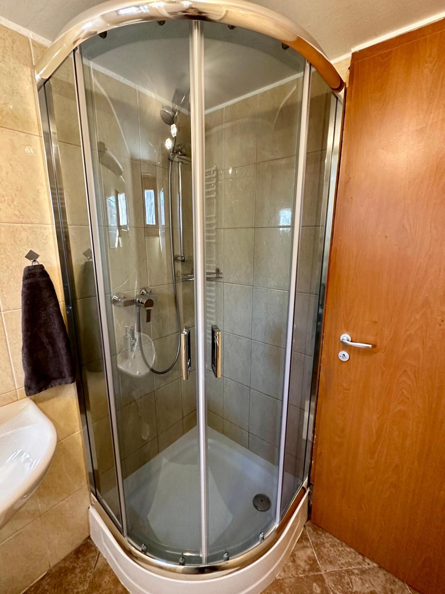 Loft With Rooftop And Free Parking In Garage Budapest Exteriör bild